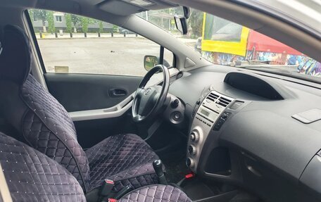 Toyota Yaris III рестайлинг, 2008 год, 550 000 рублей, 4 фотография