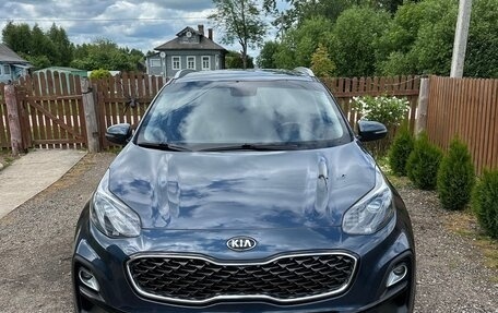KIA Sportage IV рестайлинг, 2021 год, 2 440 000 рублей, 1 фотография