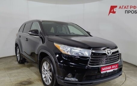 Toyota Highlander III, 2015 год, 3 150 000 рублей, 1 фотография