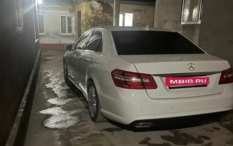 Mercedes-Benz E-Класс, 2011 год, 1 700 000 рублей, 5 фотография