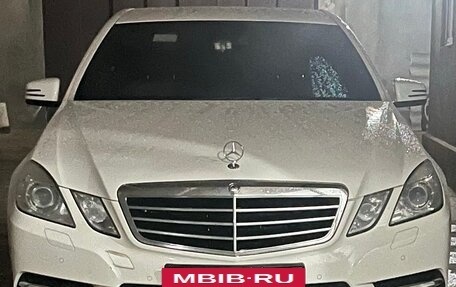 Mercedes-Benz E-Класс, 2011 год, 1 700 000 рублей, 3 фотография