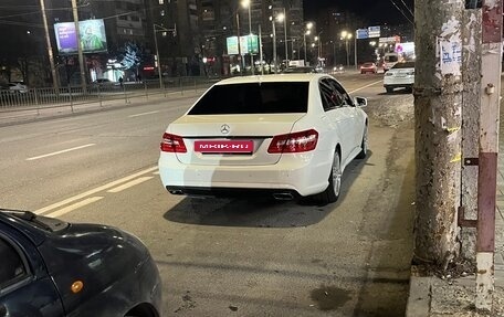 Mercedes-Benz E-Класс, 2011 год, 1 700 000 рублей, 8 фотография