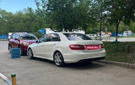 Mercedes-Benz E-Класс, 2011 год, 1 700 000 рублей, 11 фотография