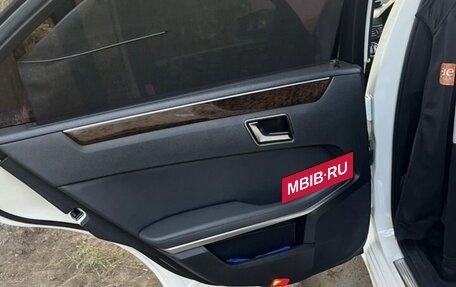 Mercedes-Benz E-Класс, 2011 год, 1 700 000 рублей, 26 фотография