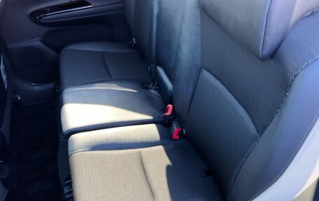 Toyota Wish II, 2014 год, 1 800 000 рублей, 4 фотография