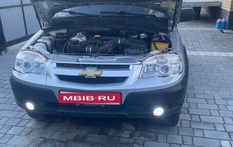 Chevrolet Niva I рестайлинг, 2011 год, 450 000 рублей, 4 фотография