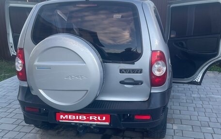 Chevrolet Niva I рестайлинг, 2011 год, 450 000 рублей, 12 фотография