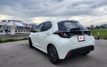 Toyota Yaris, 2020 год, 1 290 000 рублей, 5 фотография
