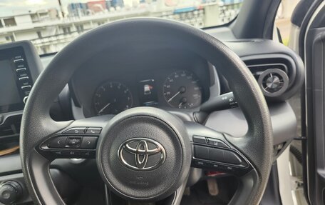 Toyota Yaris, 2020 год, 1 290 000 рублей, 15 фотография