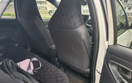 Toyota Yaris, 2020 год, 1 290 000 рублей, 11 фотография