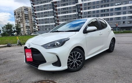Toyota Yaris, 2020 год, 1 290 000 рублей, 3 фотография