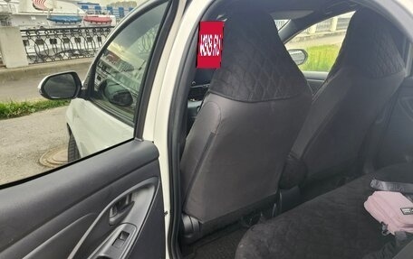 Toyota Yaris, 2020 год, 1 290 000 рублей, 9 фотография
