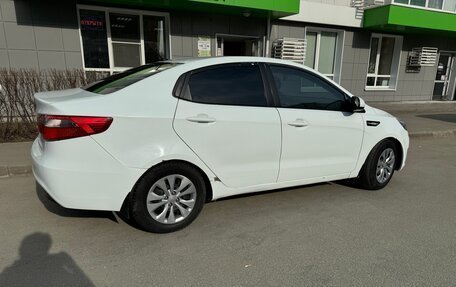 KIA Rio III рестайлинг, 2015 год, 530 000 рублей, 2 фотография
