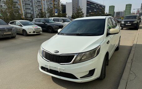 KIA Rio III рестайлинг, 2015 год, 530 000 рублей, 3 фотография