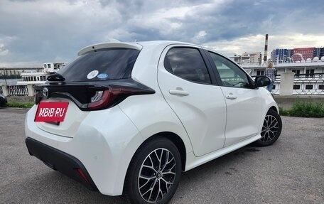 Toyota Yaris, 2020 год, 1 290 000 рублей, 7 фотография