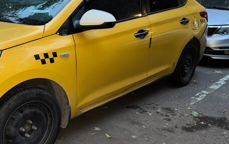 Hyundai Solaris II рестайлинг, 2017 год, 510 000 рублей, 2 фотография