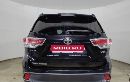 Toyota Highlander III, 2015 год, 3 150 000 рублей, 6 фотография