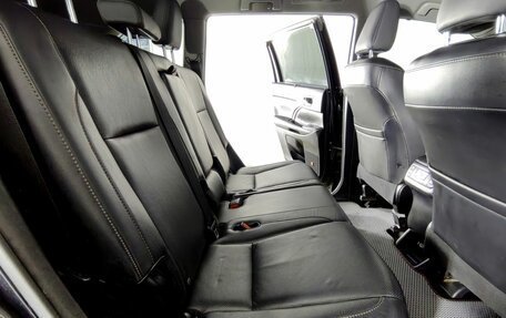 Toyota Highlander III, 2015 год, 3 150 000 рублей, 17 фотография