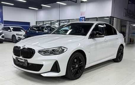 BMW 1 серия, 2022 год, 1 650 000 рублей, 1 фотография