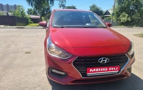 Hyundai Solaris II рестайлинг, 2018 год, 1 250 000 рублей, 1 фотография