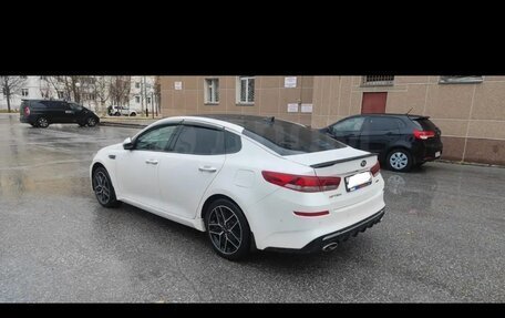 KIA Optima IV, 2018 год, 2 200 000 рублей, 3 фотография