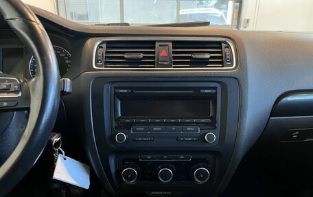 Volkswagen Jetta VI, 2011 год, 1 240 000 рублей, 13 фотография