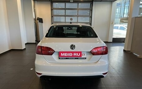Volkswagen Jetta VI, 2011 год, 1 240 000 рублей, 4 фотография
