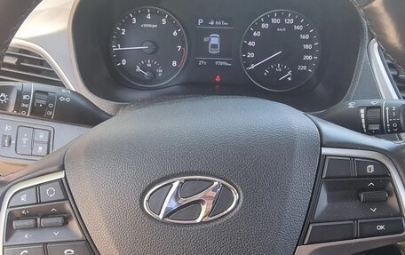 Hyundai Solaris II рестайлинг, 2018 год, 1 250 000 рублей, 6 фотография