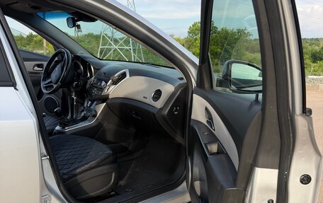 Chevrolet Cruze II, 2013 год, 850 000 рублей, 5 фотография