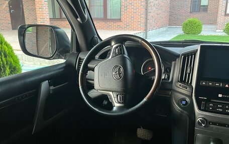 Toyota Land Cruiser 200, 2019 год, 7 400 000 рублей, 7 фотография