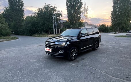 Toyota Land Cruiser 200, 2019 год, 7 400 000 рублей, 2 фотография