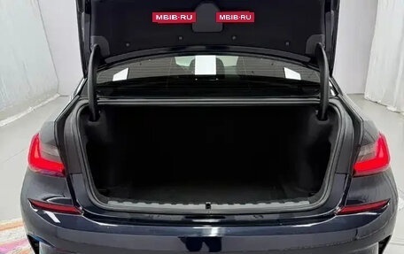 BMW 3 серия, 2022 год, 2 860 000 рублей, 16 фотография