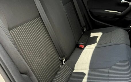 Volkswagen Polo VI (EU Market), 2012 год, 820 000 рублей, 24 фотография
