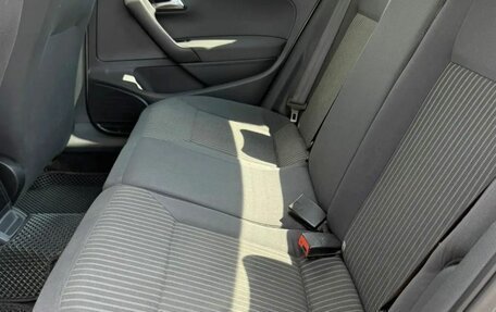Volkswagen Polo VI (EU Market), 2012 год, 820 000 рублей, 23 фотография