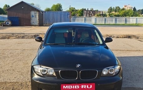 BMW 1 серия, 2008 год, 770 000 рублей, 2 фотография