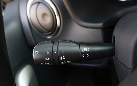 Renault Logan II, 2021 год, 1 299 000 рублей, 13 фотография