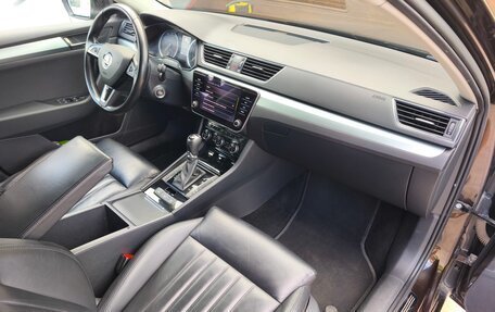 Skoda Superb III рестайлинг, 2019 год, 1 750 000 рублей, 5 фотография