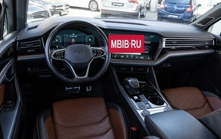 Volkswagen Touareg III, 2021 год, 5 890 000 рублей, 11 фотография