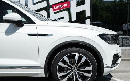 Volkswagen Touareg III, 2021 год, 5 890 000 рублей, 10 фотография