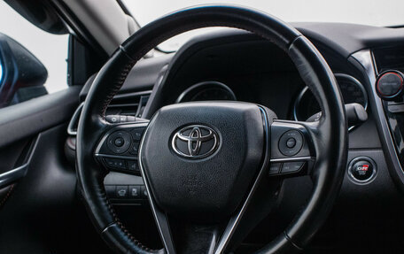 Toyota Camry, 2021 год, 2 870 000 рублей, 16 фотография