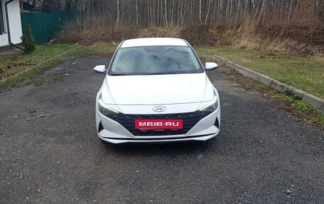 Hyundai Elantra, 2021 год, 2 300 000 рублей, 5 фотография