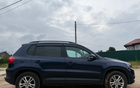 Volkswagen Tiguan I, 2011 год, 900 000 рублей, 3 фотография