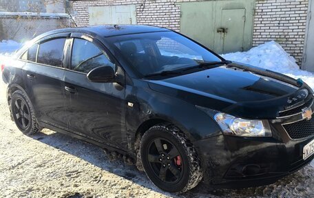 Chevrolet Cruze II, 2010 год, 450 000 рублей, 3 фотография