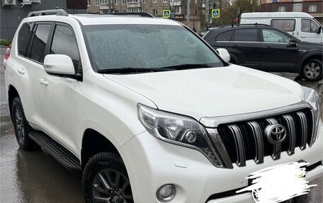 Toyota Land Cruiser Prado 150 рестайлинг 2, 2016 год, 4 200 000 рублей, 4 фотография