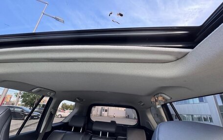 Toyota Land Cruiser Prado 150 рестайлинг 2, 2016 год, 4 200 000 рублей, 20 фотография