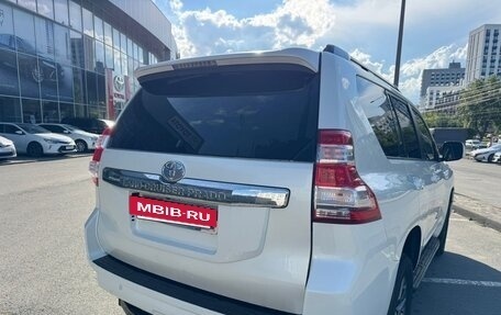 Toyota Land Cruiser Prado 150 рестайлинг 2, 2016 год, 4 200 000 рублей, 8 фотография