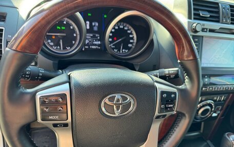 Toyota Land Cruiser Prado 150 рестайлинг 2, 2016 год, 4 200 000 рублей, 34 фотография