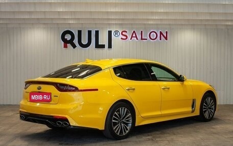 KIA Stinger I, 2018 год, 2 305 000 рублей, 10 фотография