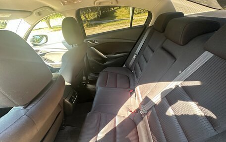 Mazda 6, 2015 год, 1 950 000 рублей, 13 фотография