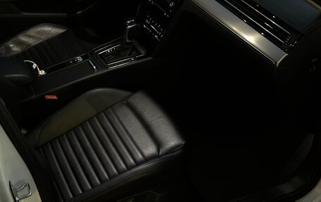 Volkswagen Passat B8 рестайлинг, 2017 год, 2 050 000 рублей, 17 фотография